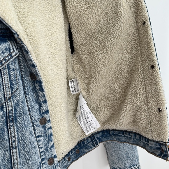 Levi’s Sherpa Premium Jean Jacket - S - Picture 6 of 8
